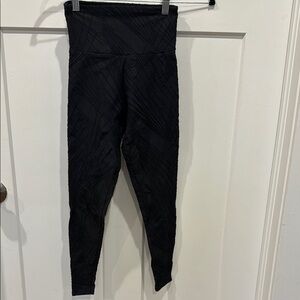 Cropped detailed design leggings